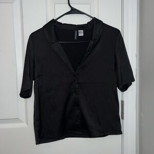 XSmall cropped button up blouse